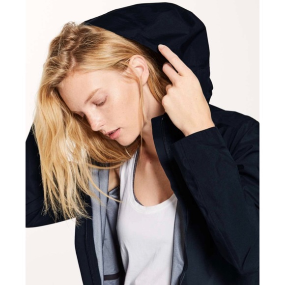 SOLD Lululemon “Rain Haven Jacket” - Picture 6 of 9